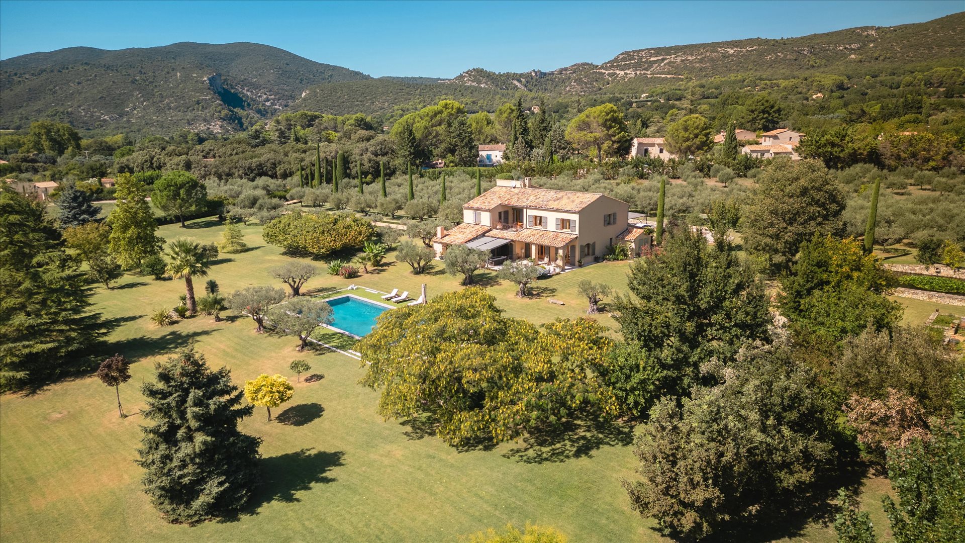 Maison à vendre, 297m², Lourmarin