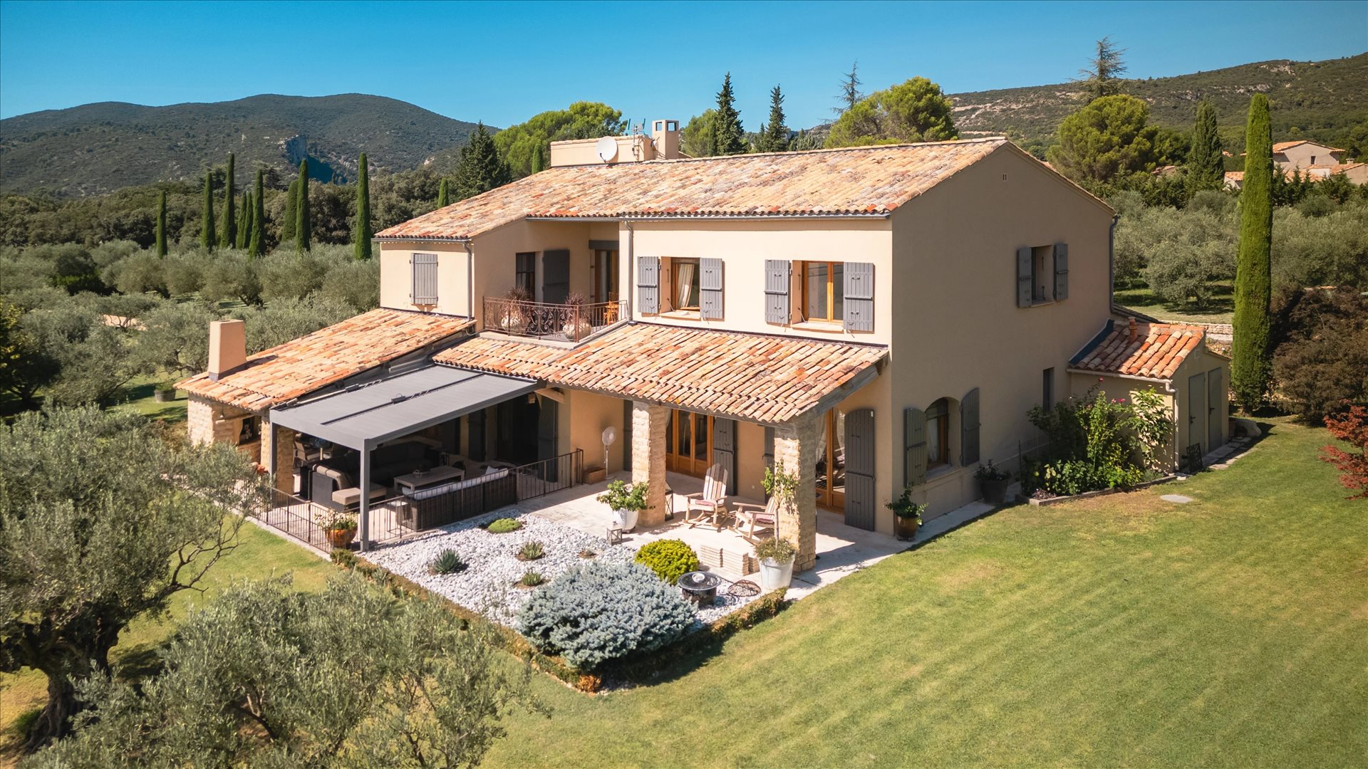 Maison à vendre, 297m², Lourmarin