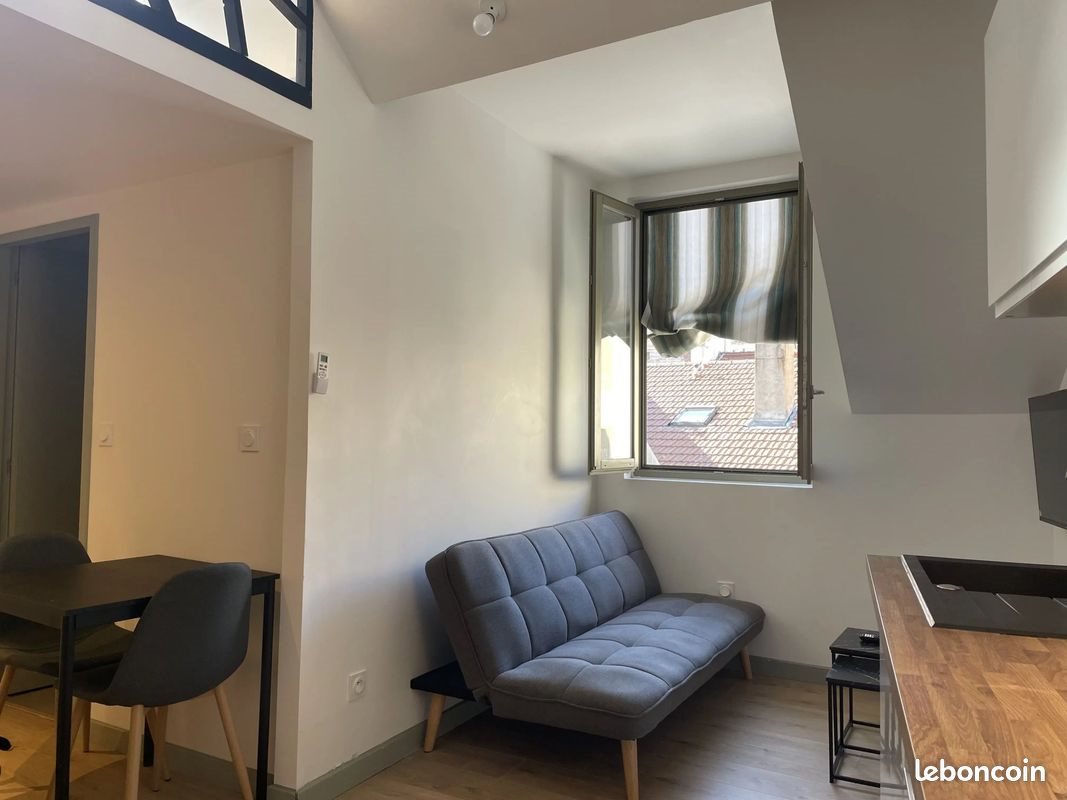 Appartement à louer, 27m², Saint-Etienne