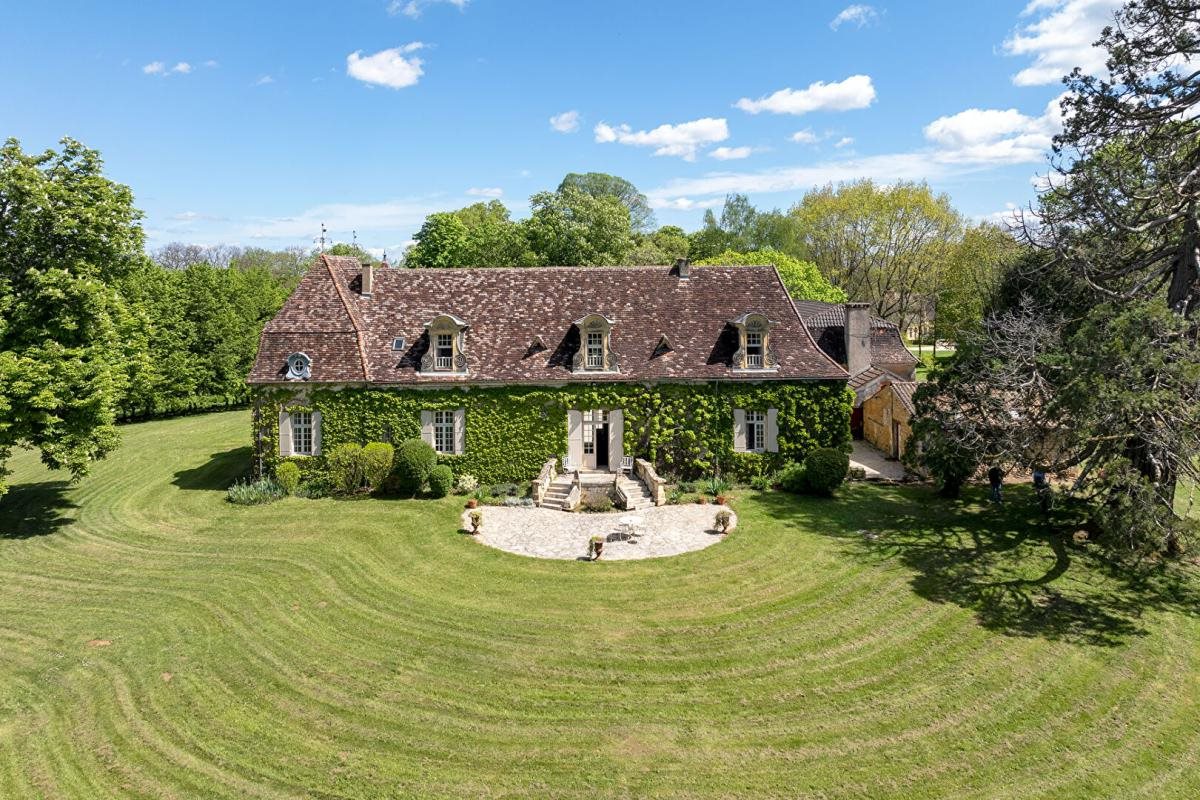 Maison à vendre, 400m², Val de Louyre et Caudeau