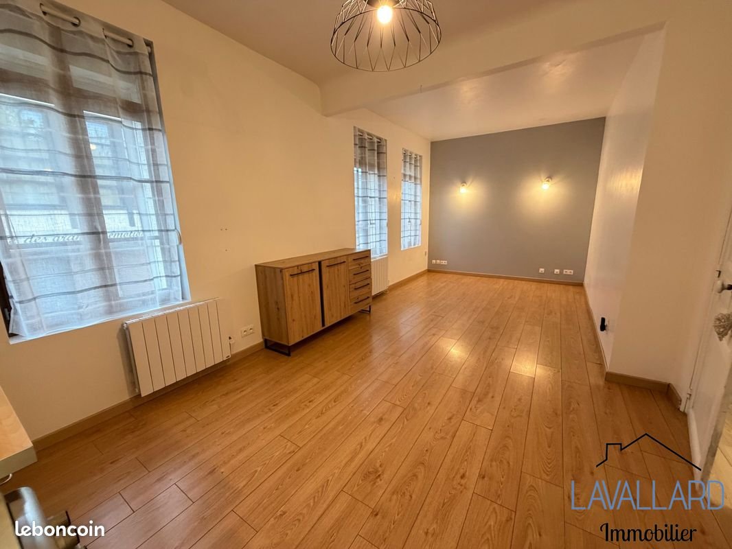 Appartement à louer, 45m², Corbie