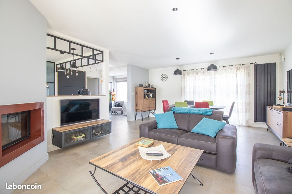 Maison à vendre, 196m², Saint-Sylvain-d'Anjou