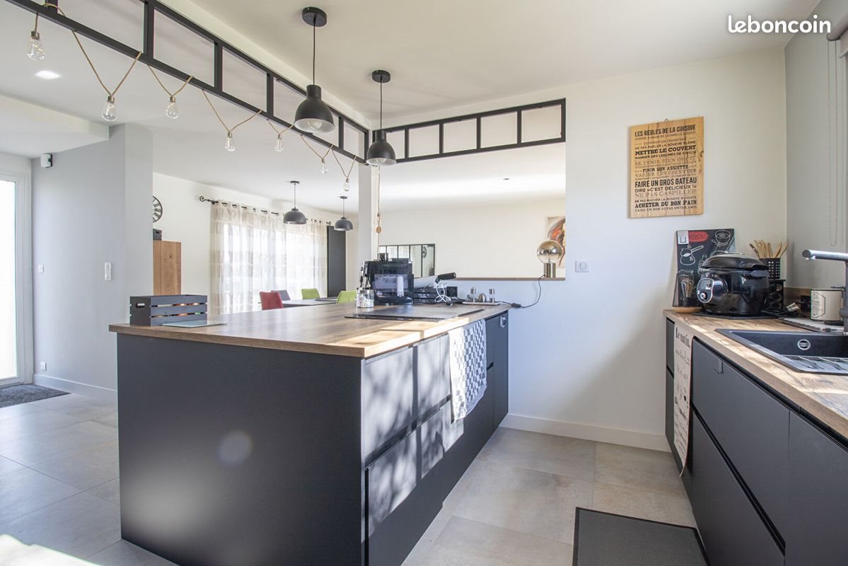 Maison à vendre, 196m², Saint-Sylvain-d'Anjou
