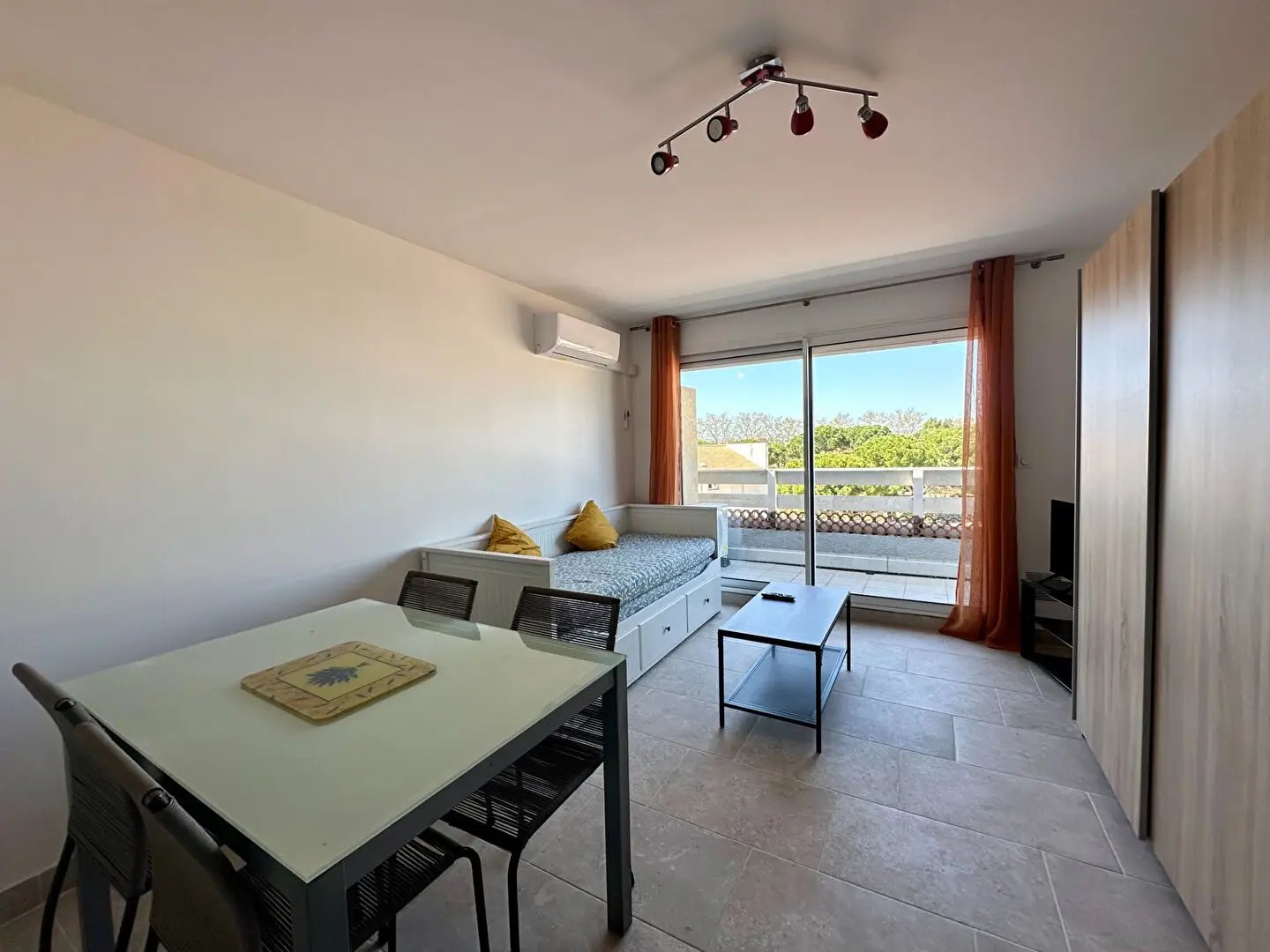 Appartement à louer, 29m², Béziers