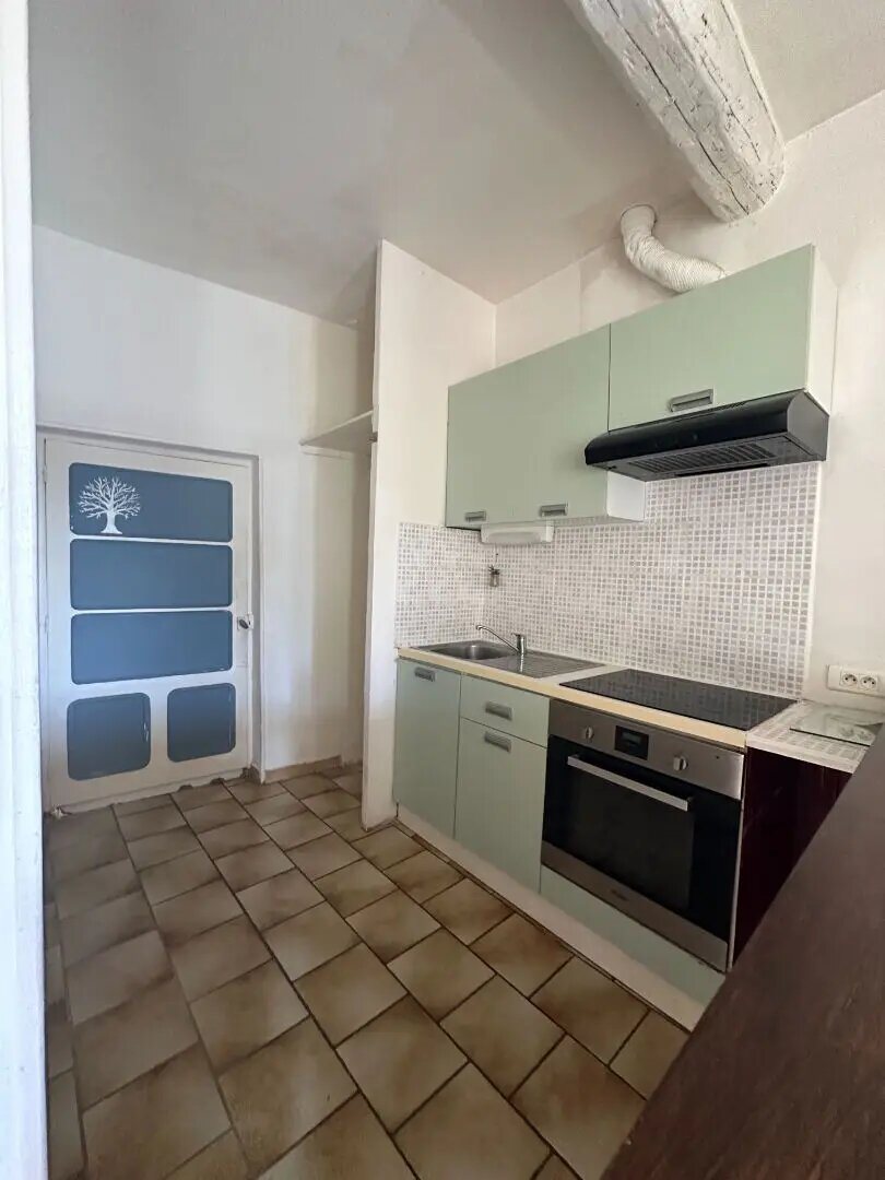 Maison à louer, 40m², Saint-Geniès-de-Fontedit