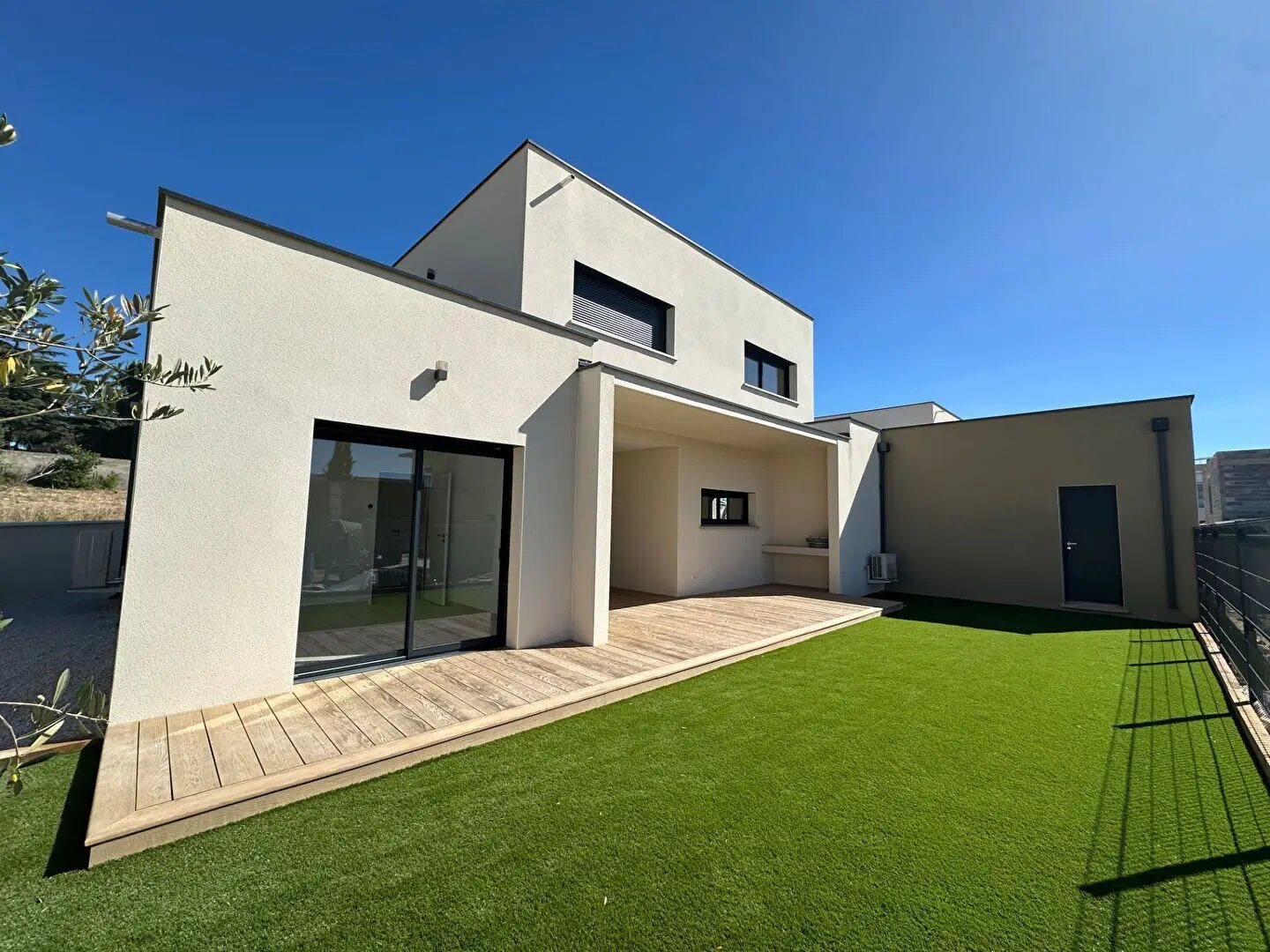 Maison à louer, 117m², Boujan-sur-Libron
