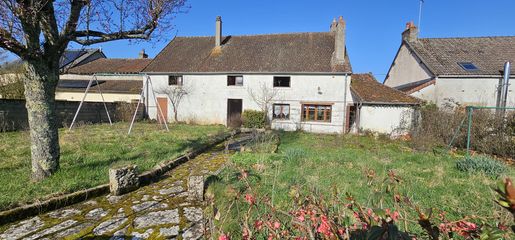 Maison 8 pièces 122 m² · à Champlin · 122 m² · 75 000 €