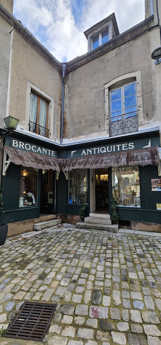 Maison 8 pièces 189 m² · à Clamecy · 189 m² · 78 000 €