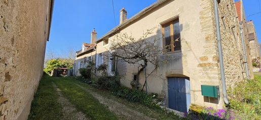 Maison 4 pièces 90 m² · à Brèves · 90 m² · 59 000 €