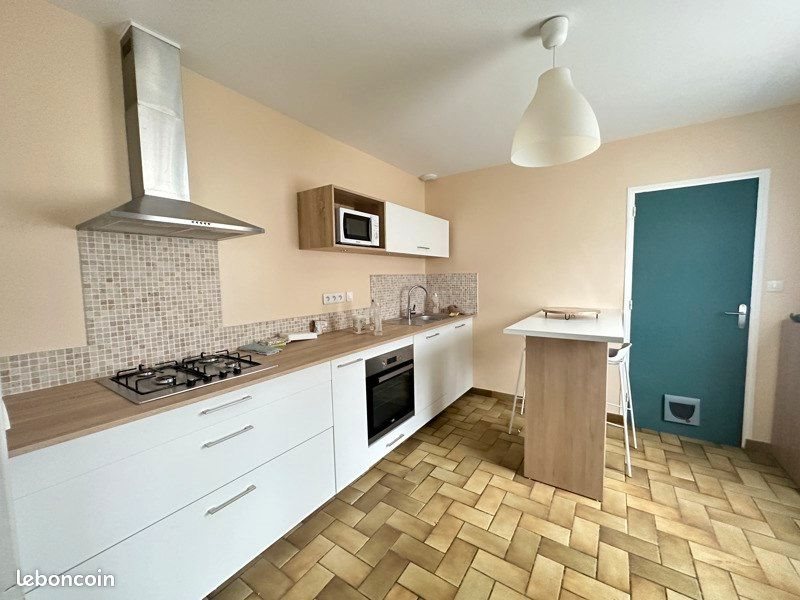 Maison à louer, 67m², Poullan-sur-Mer