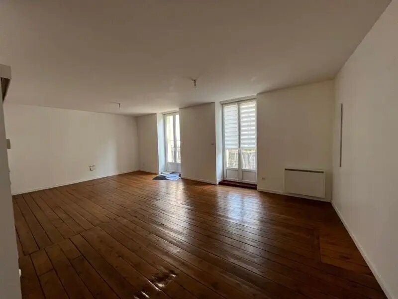 Maison à louer, 123m², Fumel
