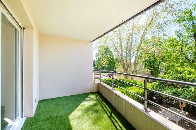 Appartement à louer, 90m², Bron