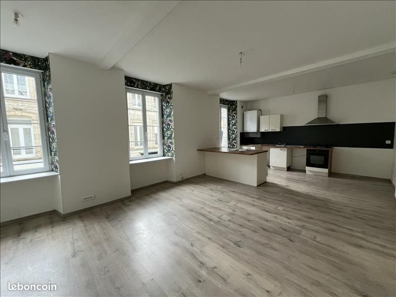 Appartement à louer, 81m², Pont-l'Abbé