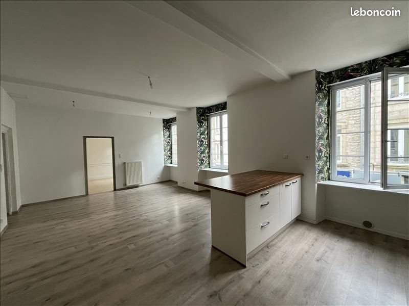 Appartement à louer, 81m², Pont-l'Abbé