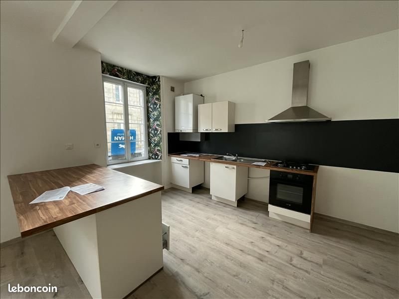 Appartement à louer, 81m², Pont-l'Abbé