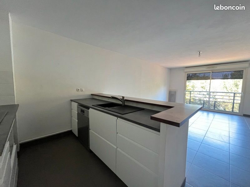 Appartement à louer, 65m², Talence