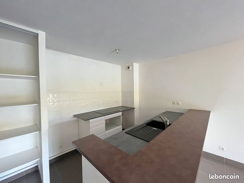 Appartement à louer, 65m², Talence