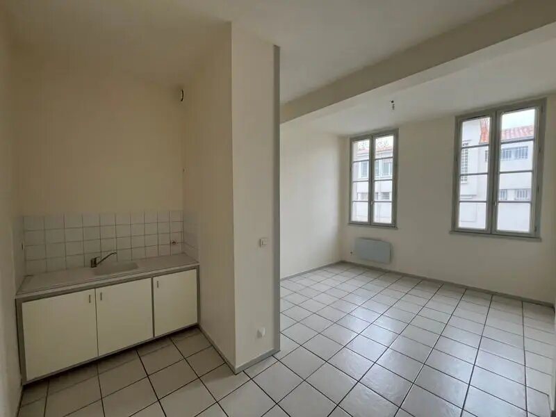 Appartement à louer, 34m², Rochefort