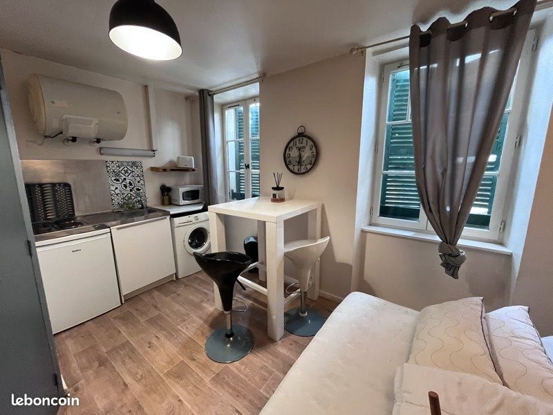 Appartement à louer, 15m², Figeac