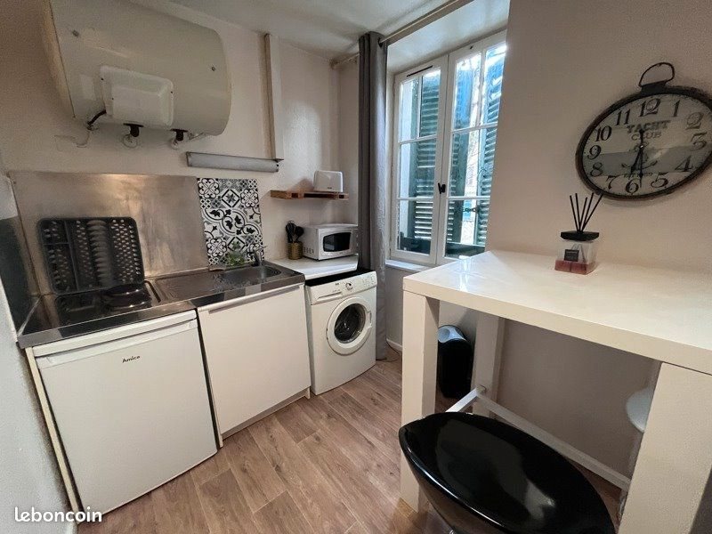 Appartement à louer, 15m², Figeac