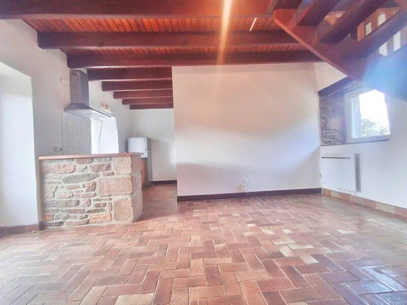 Maison à louer, 64m², Plouigneau