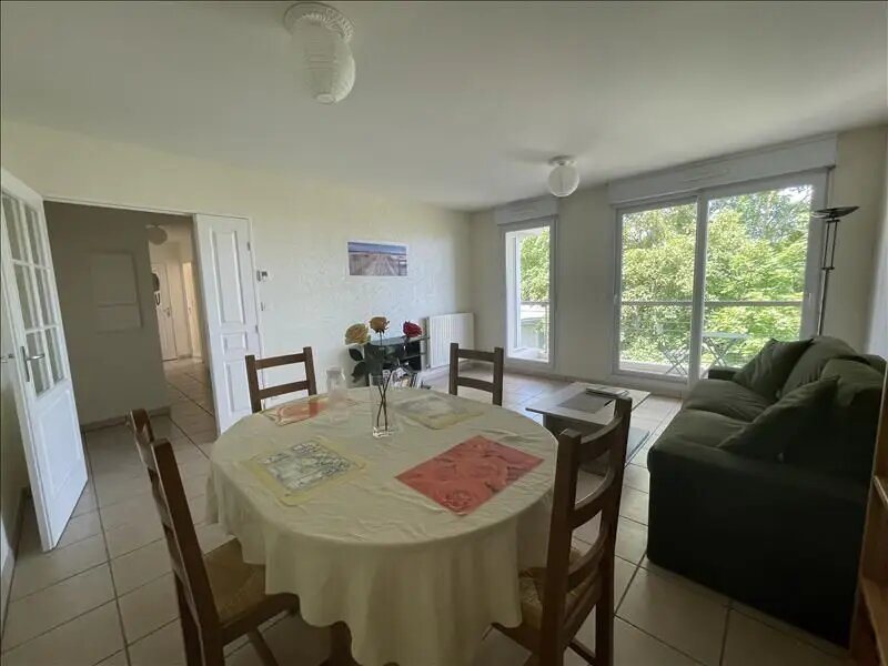 Appartement à louer, 66m², Blois