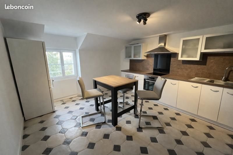 Appartement à louer, 82m², Uzerche