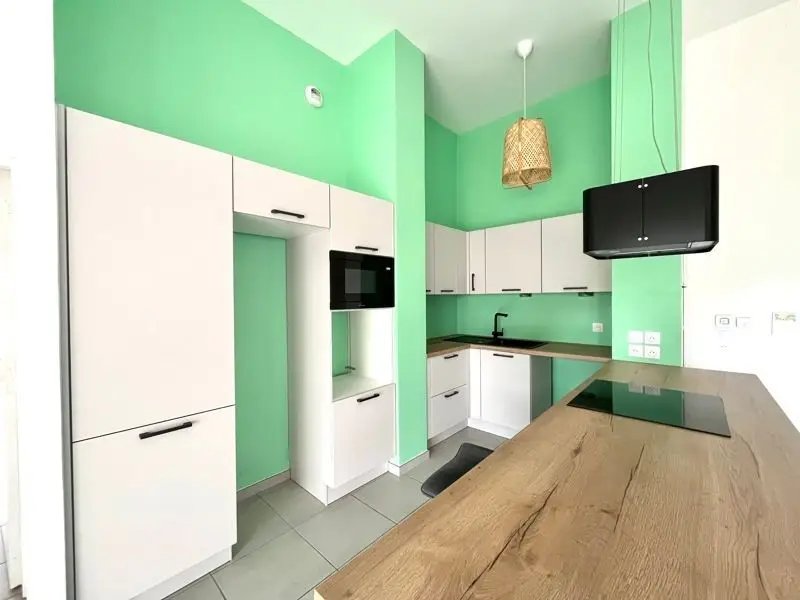 Appartement à louer, 77m², Saint-Priest