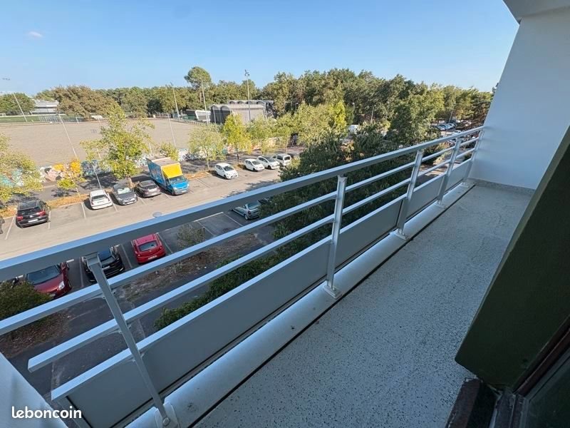 Appartement à louer, 81m², Pessac