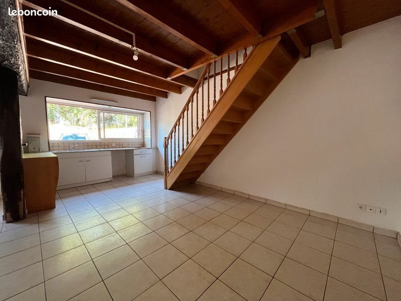 Maison à louer, 75m², Montguyon