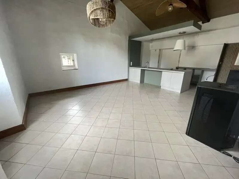 Appartement à louer, 85m², Barbaste