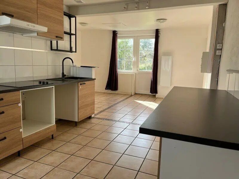 Maison à louer, 64m², Châteauneuf-du-Faou