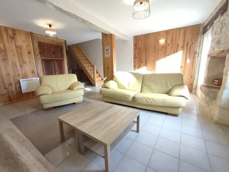 Maison à louer, 139m², Le Fleix