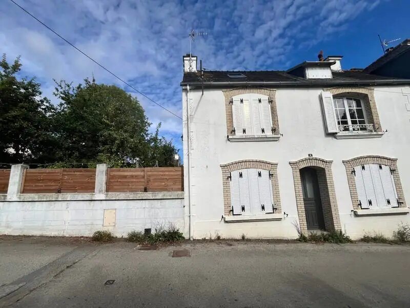 Maison à louer, 121m², Sizun