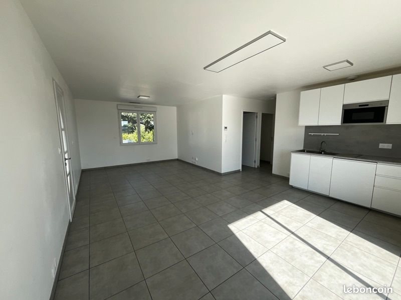 Maison à louer, 82m², Moissac