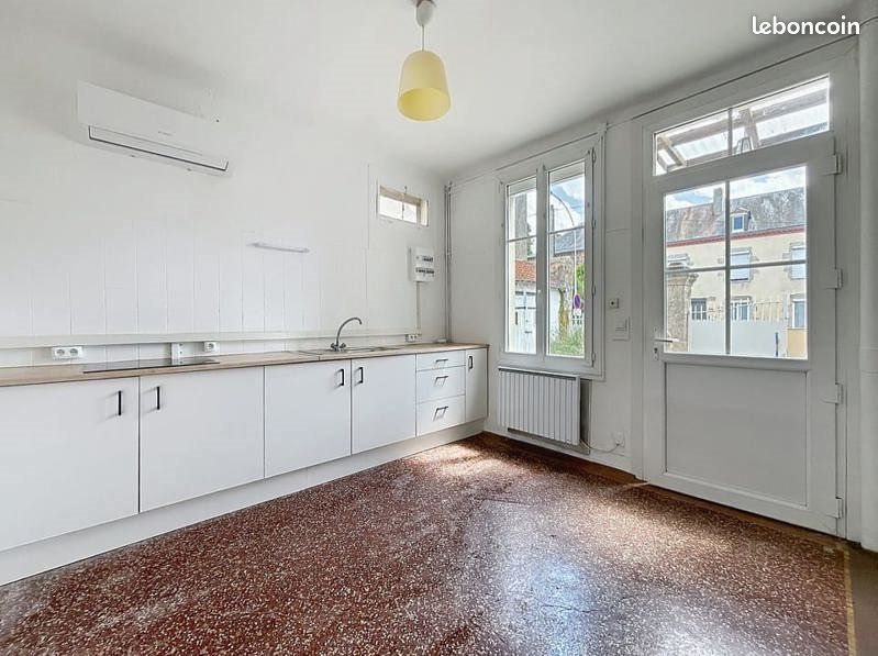 Maison à louer, 68m², Aigurande