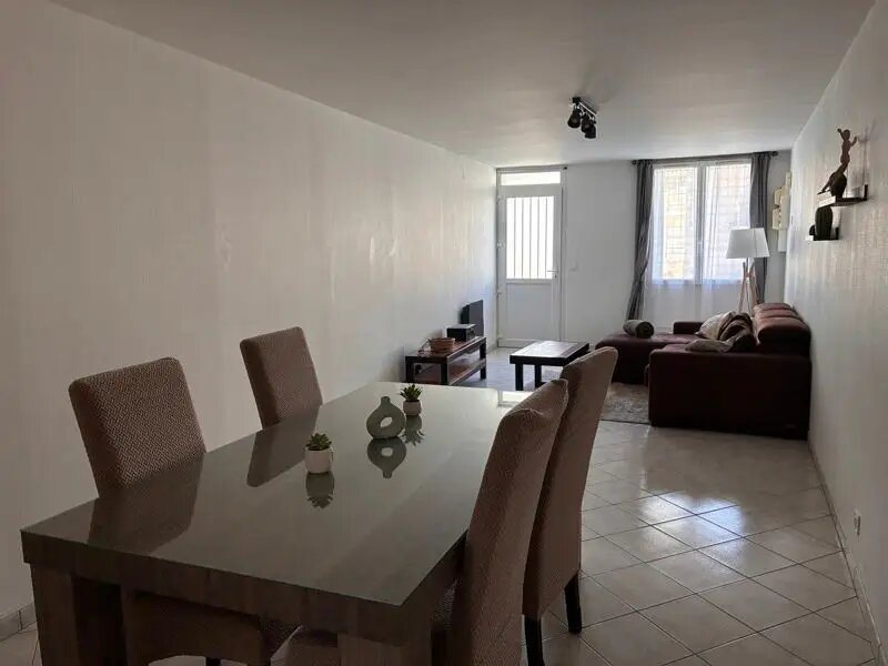 Maison à louer, 118m², Reignac