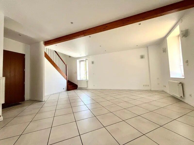 Appartement à louer, 96m², Sathonay-Camp