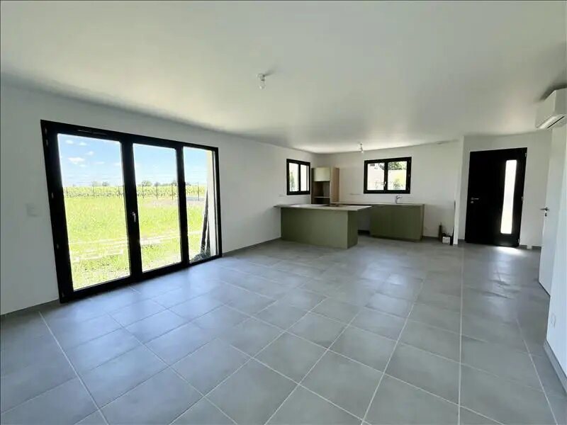 Maison à louer, 83m², Tauriac