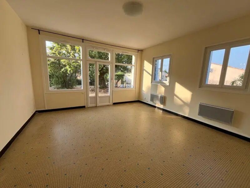 Appartement à louer, 95m², Galgon