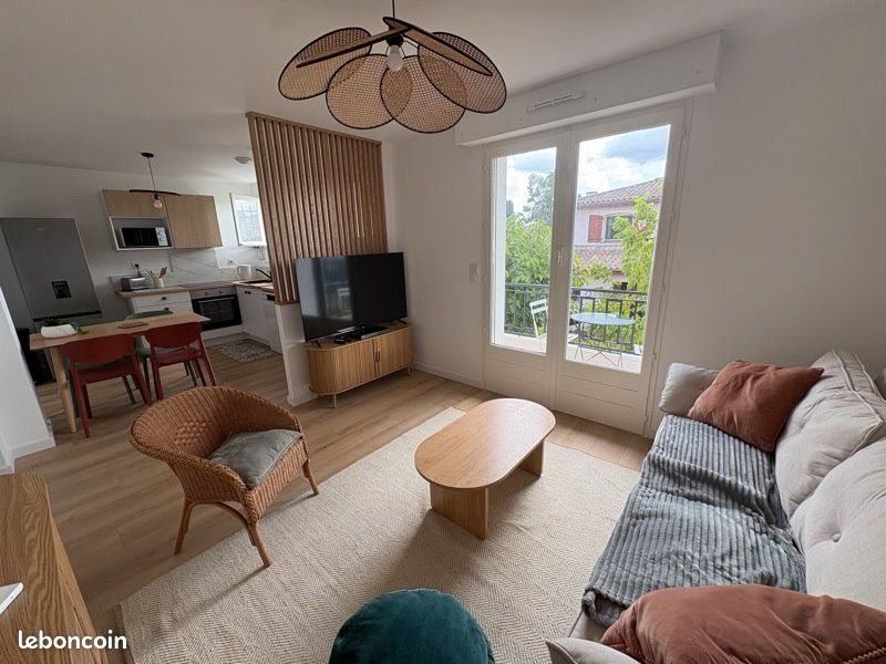 Appartement à louer, 38m², Pessac