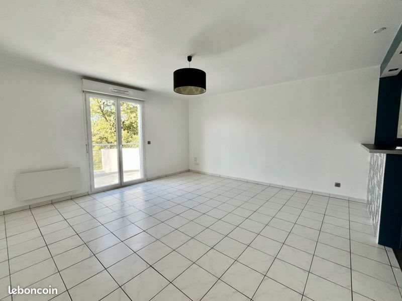 Appartement à louer, 63m², Cenon