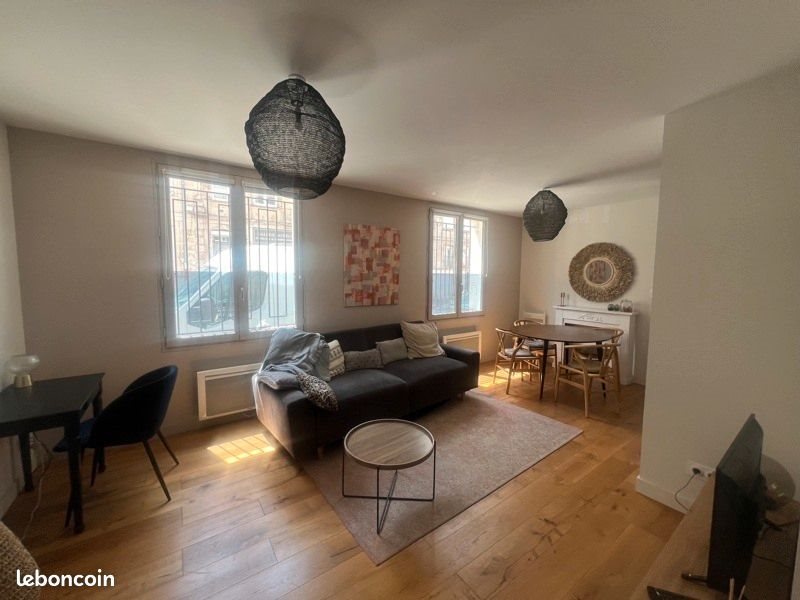 Appartement à louer, 43m², Bordeaux