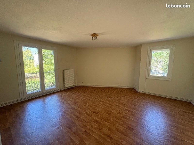 Appartement à louer, 68m², Talence
