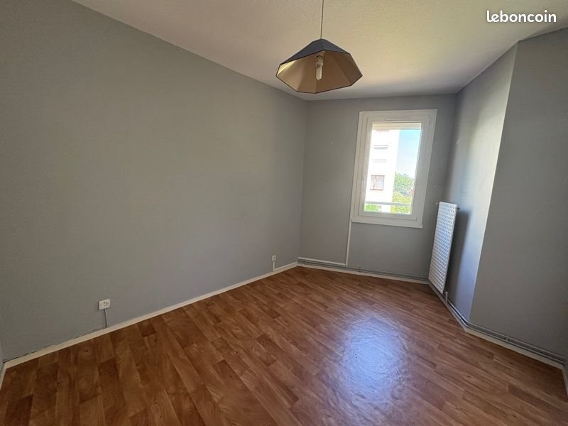 Appartement à louer, 68m², Talence