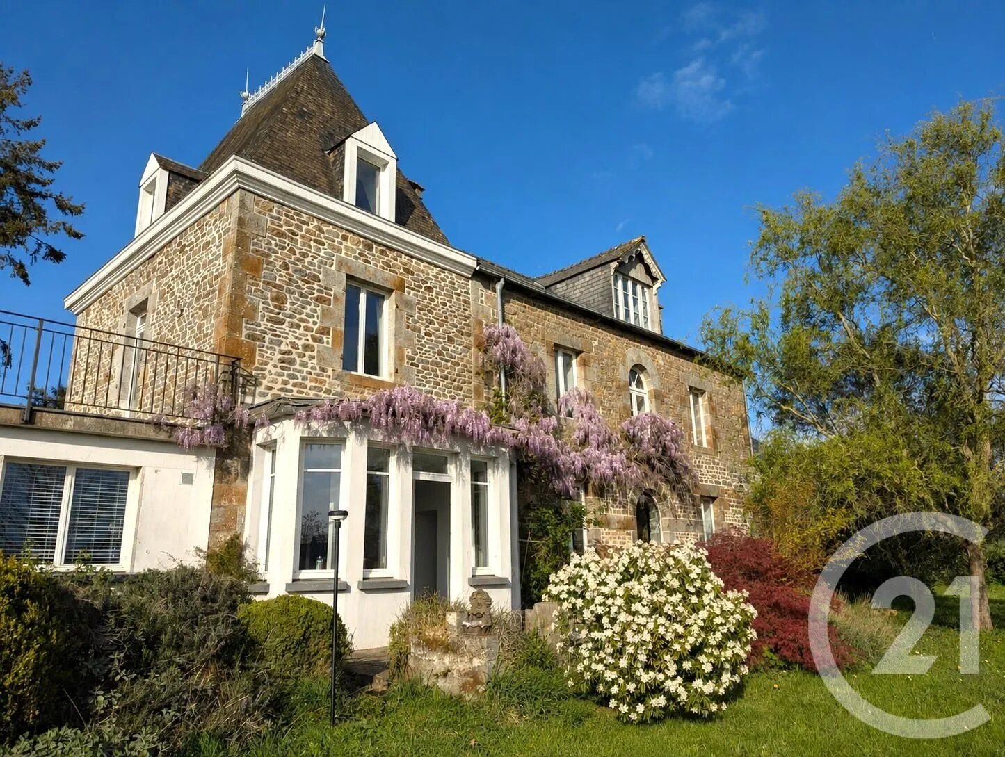 Maison à vendre, 297m², Noyal-sous-Bazouges