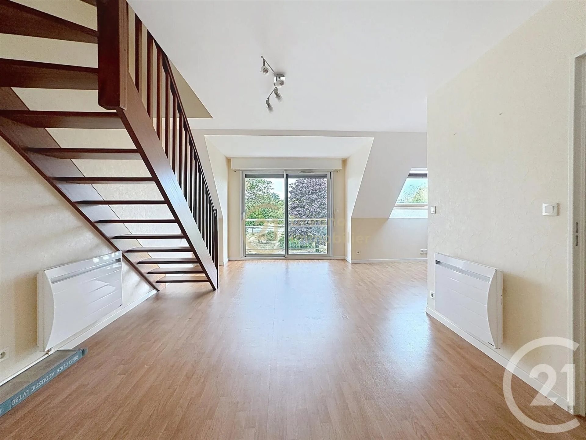 Appartement à louer, 62m², Saint-Domineuc