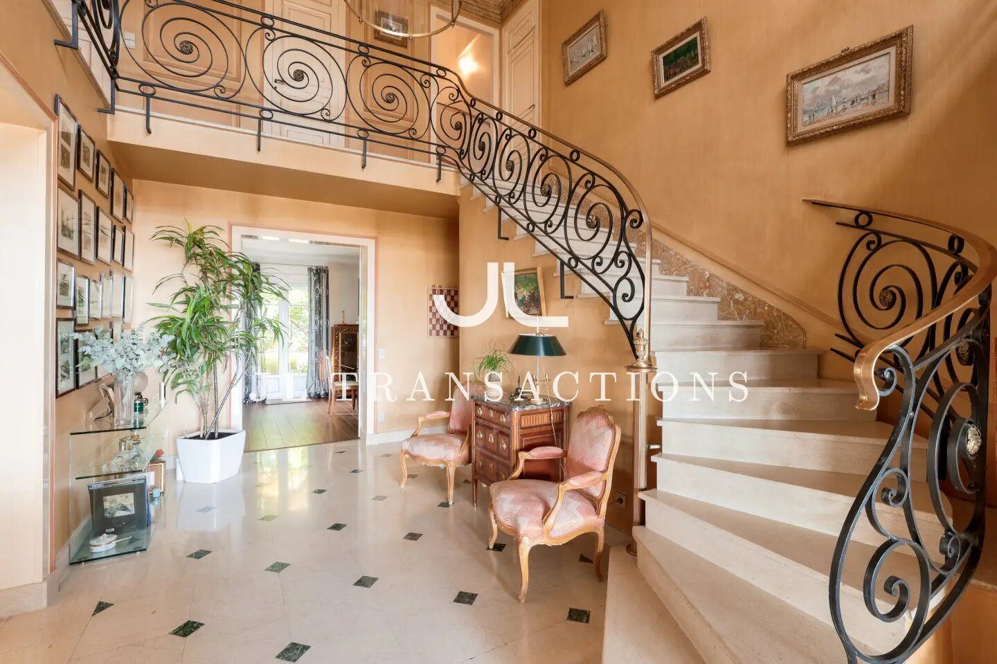 Maison à vendre, 360m², Suresnes