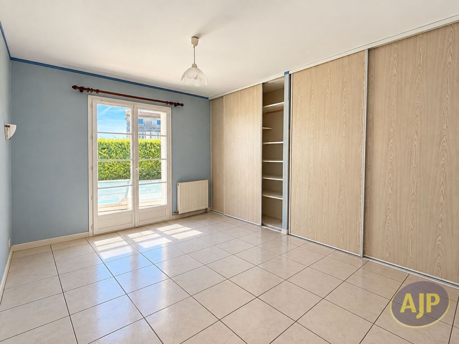 Maison à vendre, 112m², Saint-Georges-des-Coteaux