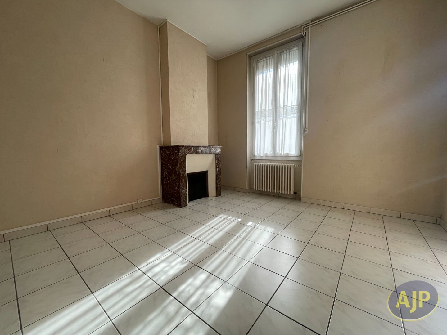 Maison à vendre, 63m², Saintes